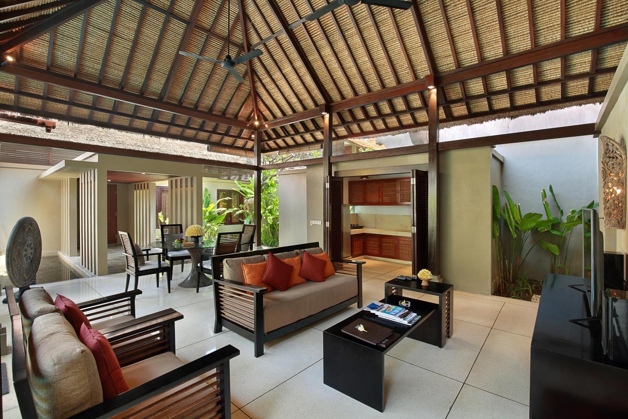 Bali Niksoma Boutique Beach Resort Legian Exteriör bild A living room in a villa at the resort