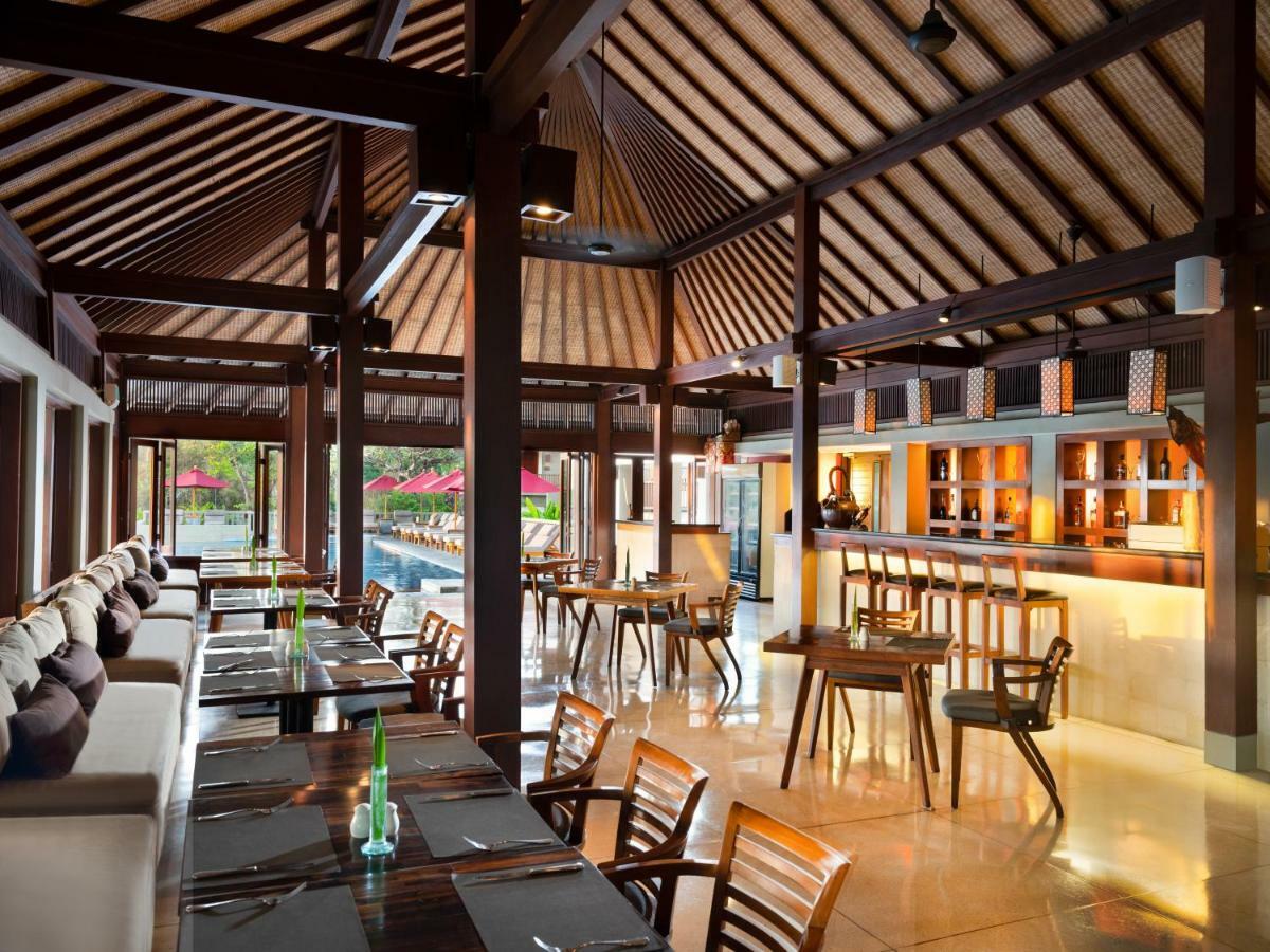 Bali Niksoma Boutique Beach Resort Legian Exteriör bild The interior of the restaurant